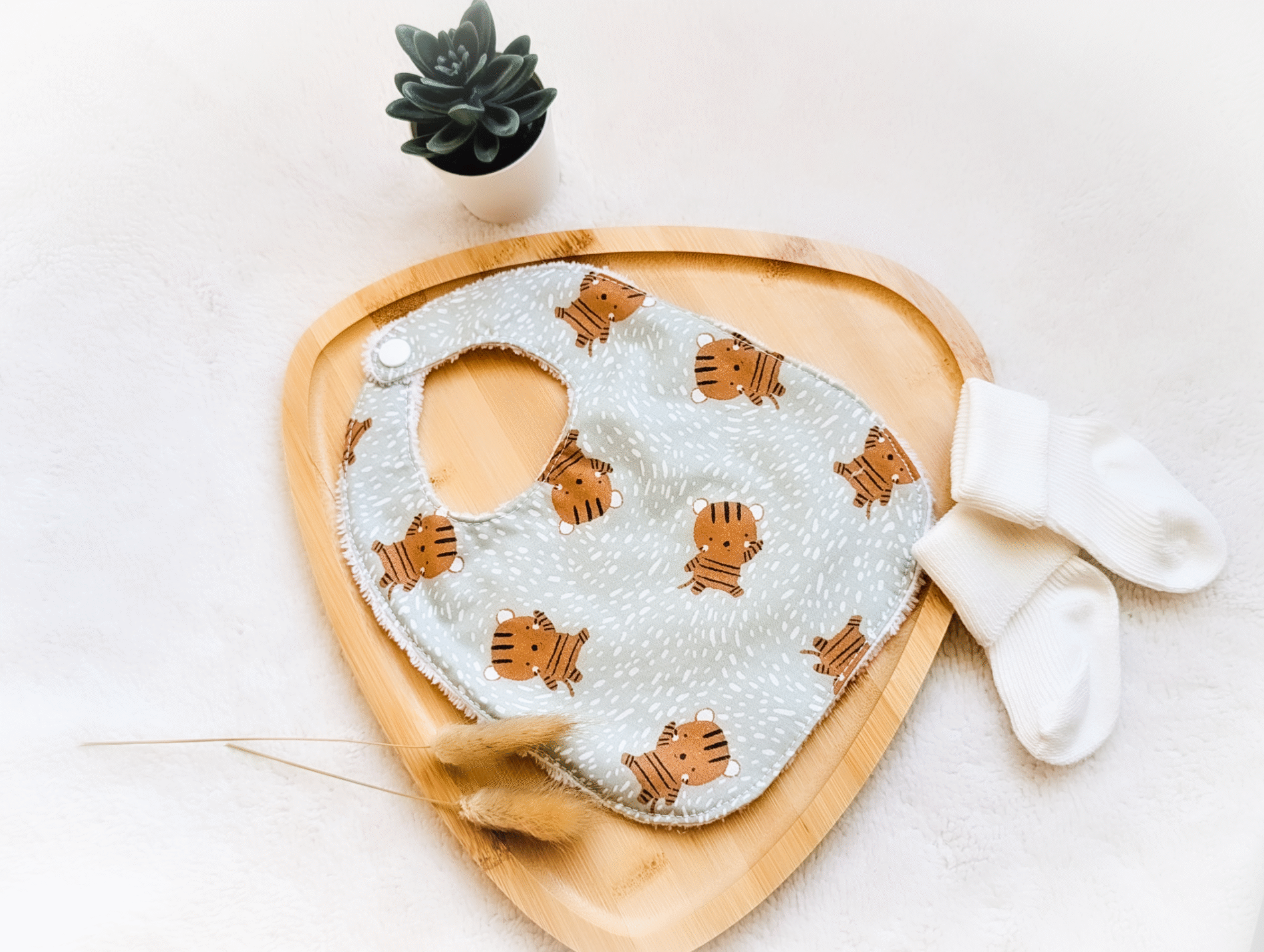 Bavoir Lavable Noa Petit Tigre